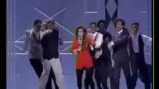 Paula Abdul vs. Janet Jackson (1990 Music Awards)