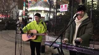 平岡優也\u0026福田賢太 cover 『愛にできることはまだあるかい / RADWIMPS』新宿路上ライブ