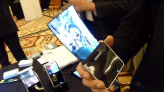Samsung Flexible OLED display Hands-on