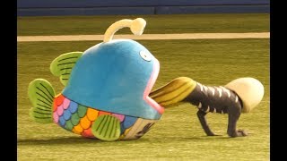 千葉ロッテの謎の魚 公衆の面前で吐くAwesome Japanese baseball strange mascot  transformed now!!mysterious fish 2→3