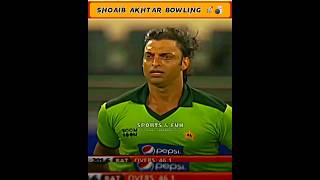 Shoaib Akhtar Drilling Yorker 🔥 | Pakistan v South Africa #cricket #viral #sports #youtubeshorts