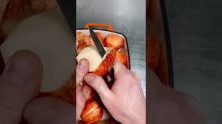 Peeling an apple! Peeled in one! #apple #peel #knifeskills #knifeskill #chefskill #peeling