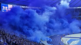 Die blaue Wolke! 🔵 - Bockstarke Pyroaktion und mega Stimmung der Herthafans gegen Bayern!