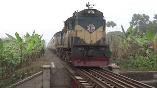 728 Rupsha Express - Chilahati- Khulna Enter Natore rail Station