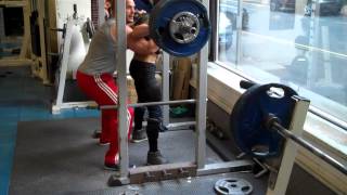 unique fitness john mares squats 190kg @61kg