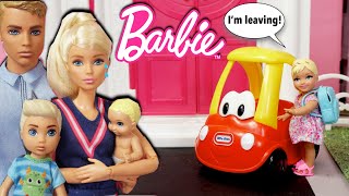 Barbie Baby Doll Runs Away! - Barbie & Ken Family Story