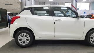 2021 Maruti Suzuki Swift VXI Pearl Arctic White Exterior, Interior \u0026 Engine Bay in 4K | 7.54 Lacs