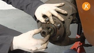 How to replace the front wheel bearings on your VW T2 Bay