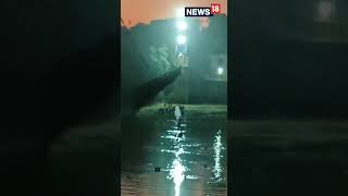 #Gujarat | Morbi Iconic Julta Pul Breaks Down, People Stuck on Bridge | #GujaratMorbiCollapse