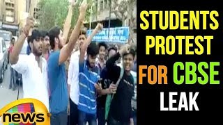 Why Should We Suffer For CBSE's Mistake? | Students Dharna For CBSE Leak | Mango News