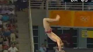 Tian Liang dives