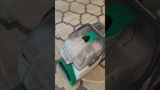 Bissell Big Green - Deep cleaning a large carpet