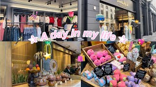 A day in my life #vlog 💖 || Window shopping, Cafe, Nails, New Camera