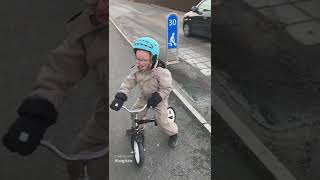 Ute och cyklar