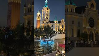 遼寧省大連東方威尼斯水城，運河夜景與貢多拉遊船。Dalian Oriental Venice Water City, canal night view and gondola cruise.