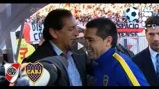 Saludo entre "Ramón" y "Román". River - Boca. Torneo Inicial 2013. Fecha 10. Fútbol Para Todos.