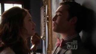 Chuck and Blair Kiss Scene in 2x19