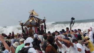 大波が！浜降祭２００９（茅ヶ崎・Japan）