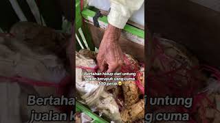 Kakek 94 tahun jual kerupuk keliling untuk bisa menyambung hidup🥺#viral