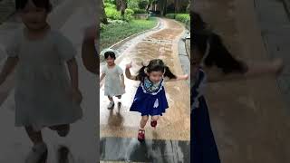 相亲相爱的两个小可爱一起搞怪！#cute #cutebaby #baby