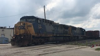 CSX 210 leads CSX Q326 with a nice K5LA horn! (8/22/21)