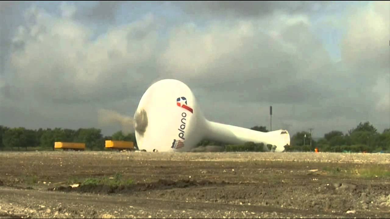 54 Metre Tall Water Tower In Plano Falls Over Youtube