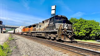 CSX \u0026 NS Trains At The Busy Railfanning Hotspot Of Homestead, PA