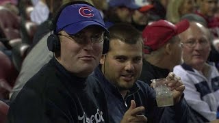 CHC@CIN: Fake Steve Bartman is spotted in the stands