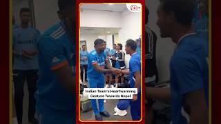 Virat Kohli And Hardik Pandya Gave Medal To Nepal Team #cricket #sweet #gesture #redfmbengaluru