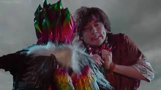 EIJI SAVES ANKH FROM FALLING - Full Scene (Ex-Aid Movie OOO CAMEO)