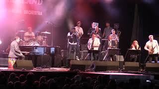 Jools Holland \u0026 His Rhythm 'n Blues Orchestra  video 2 @ Blues Peer - 16/07/17