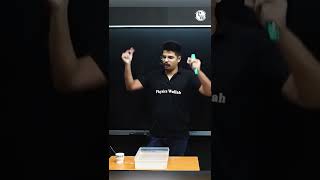 Class mein ARTIFICIAL सूरज ☀️🌞 || Experiment #Shorts #PhysicsWallah