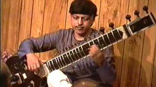 Budhaditya Mukherjee & Subhen Chaterjee Play Piloo @ Harjis