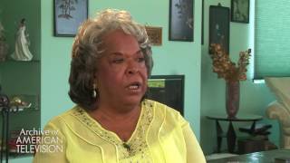 Della Reese on "The Della Reese Show" - EMMYTVLEGENDS.ORG