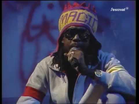 Peter Tosh - Johnny B Goode (Vídeo Oficial) - YouTube