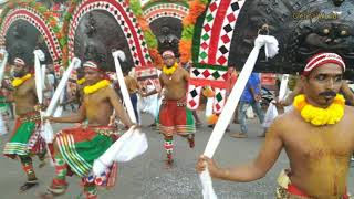 Theyyam | Urakam Kummati Kali | Road Show