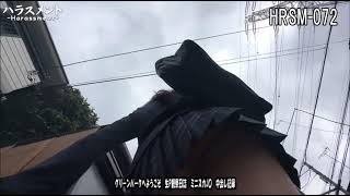 思わず視界に入ってしまうミニスカJKの生パンツ