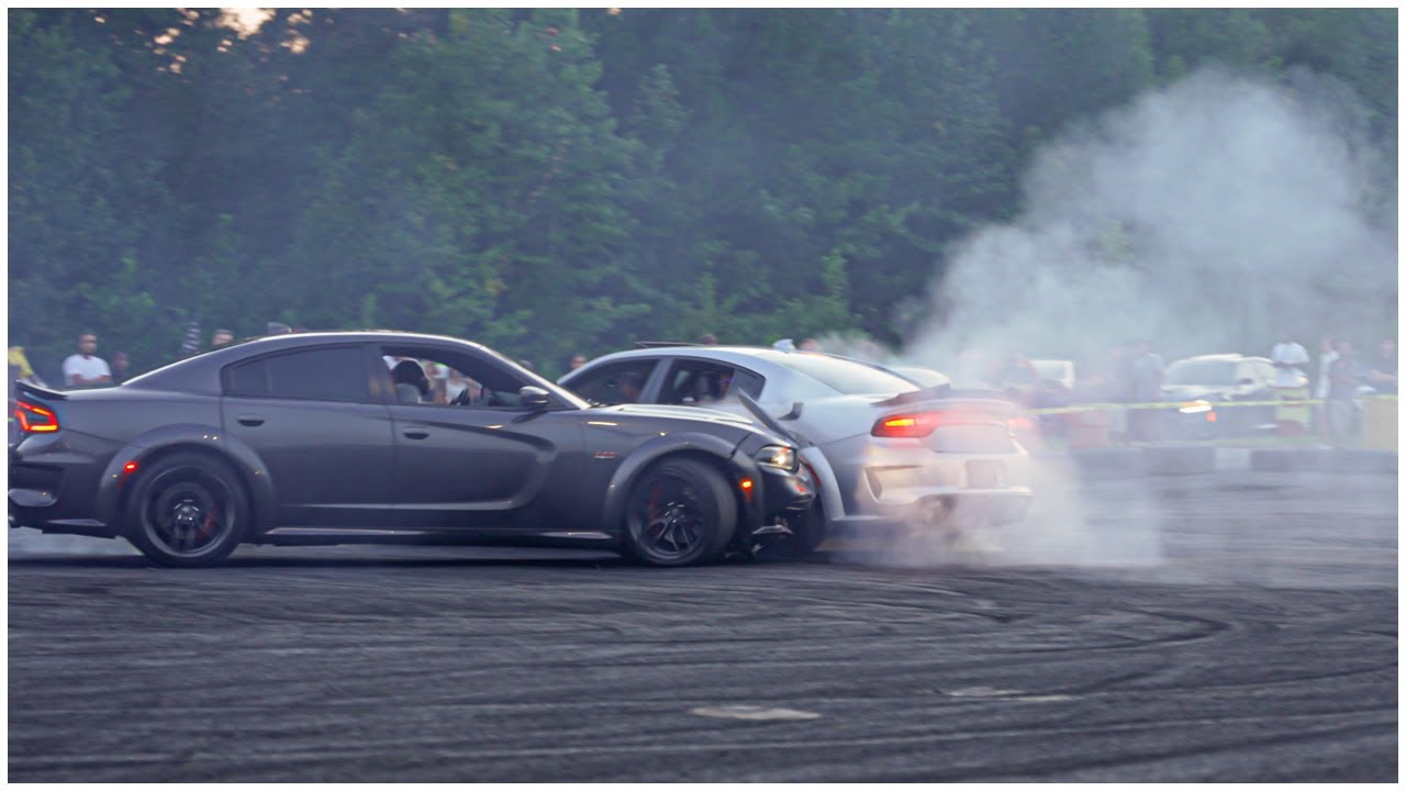 Charger Scatpack 392 Crashes Into Hellcat Charger Redeye Keeps