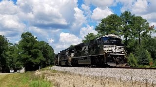 NS 788 runs the S-Curve w/ SD70ACU 7276 leading