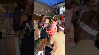 Moyadavid1 Surprises this ladies with a dance