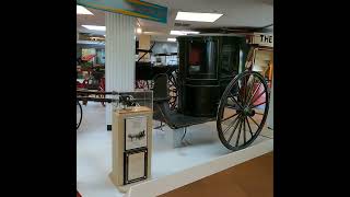 Carriages of Yesteryear: The Exquisite Bow-Front Hansom Cab (1834)!