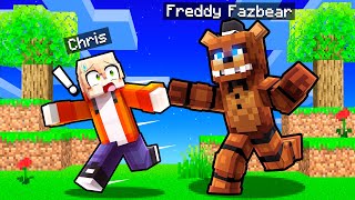 Escaping FIVE NIGHTS AT FREDDYS in Minecraft!