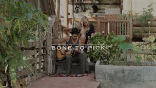 Signe Krog & Hvetter | Bone To Pick (Live) | Guitar Loop