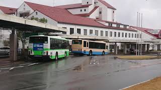 阪急バス・神戸市バス同時発車シーン