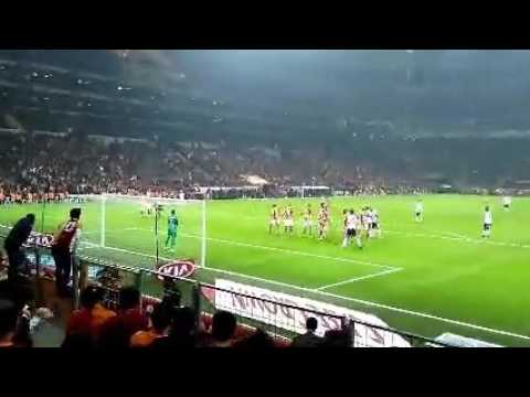 Galatasaray-Besiktas Talisca Tribun Cekimi - YouTube