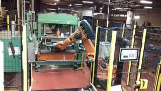 THERMO FORMING LINE - KUKA KR125 - part 1