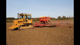 Caterpillar D4E SA VHP |  Väderstad Concorde 600 6m tine drill | Steel Tracks at Work DVD | Crawler