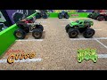 toy diecast monster truck racing tournament throwback race 1 monsterjam 2019 series 1 🆚 2