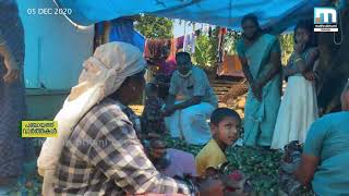 ആളും ആരവവുമില്ല; വീടു തോറും നടന്നു വോട്ടു ചോദിച്ച് സ്ഥാനാര്‍ത്ഥികള്‍