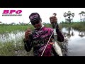 วัยรุ่นบุษบา ลุยนาน้ำท่วม กบยางบุษบา ตกปลาช่อนข้างทาง bpo ตกปลาช่อน snakehead fishing thailand